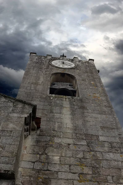 Stara Granitowa Dzwonnica Średniowieczne Miasto Ponte Lima Północna Portugalia Pochmurny — Zdjęcie stockowe