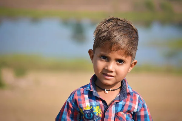 Tikamgarh Madhya Pradesh Índia Novembro 2019 Menino Índio Feliz Com — Fotografia de Stock