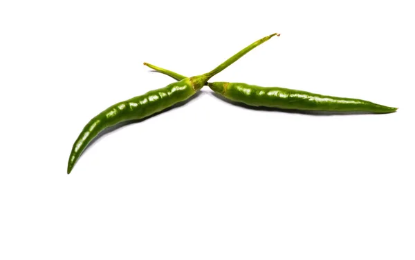 Verse Groene Chili Pepers Geïsoleerd Witte Achtergrond — Stockfoto