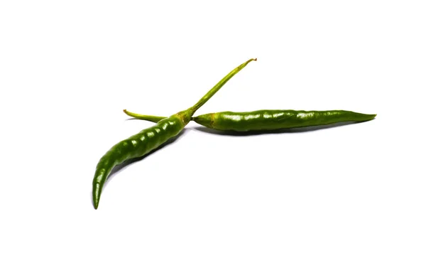 Verse Groene Chili Pepers Geïsoleerd Witte Achtergrond — Stockfoto