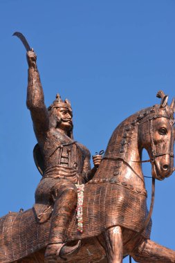 Nowgong, Madhya Pradesh, Hindistan - 23 Aralık 2019: Chhatrapati Shivaji Maharaj Heykeli.