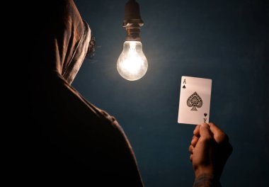 Tikamgarh, Madhya Pradesh, Hindistan - 15 Aralık 2019: Kart oynayan maça ası.