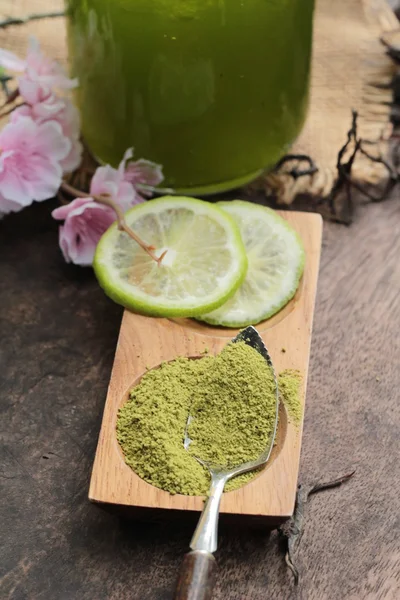 Limon ve matcha Çay Toz Iced Yeşil çay. — Stok fotoğraf