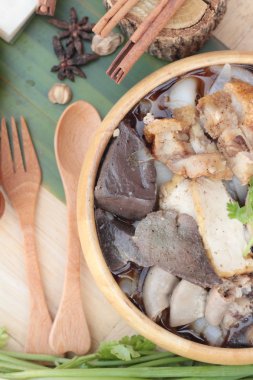 Şehriye rulo çorbası ile pork, Çin yemeği