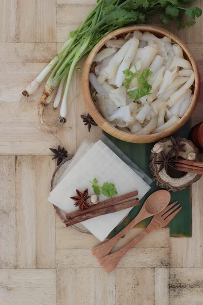 Noodle roll soep met varkensvlees, Chinees eten — Stockfoto