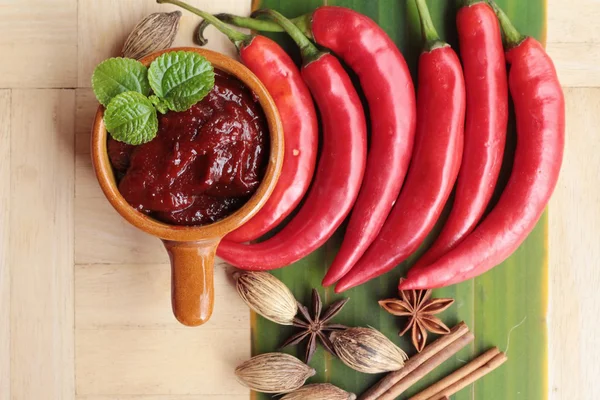 Koreanska röd paprika gochujang för matlagning — Stockfoto