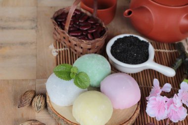 Daifuku Mochi Japon tatlı ve sıcak çay