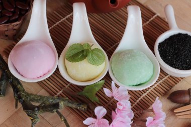 Daifuku Mochi Japon tatlı ve sıcak çay