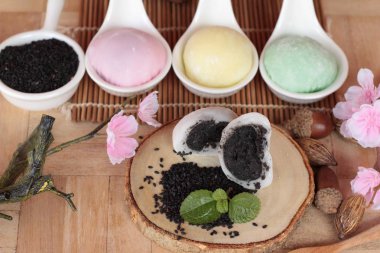 Daifuku Mochi Japon tatlı ve sıcak çay