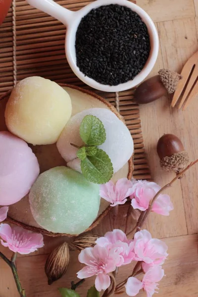 Daifuku Mochi Japon tatlı ve sıcak çay