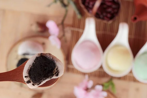 Daifuku Mochi japonské dezert a horký čaj — Stock fotografie