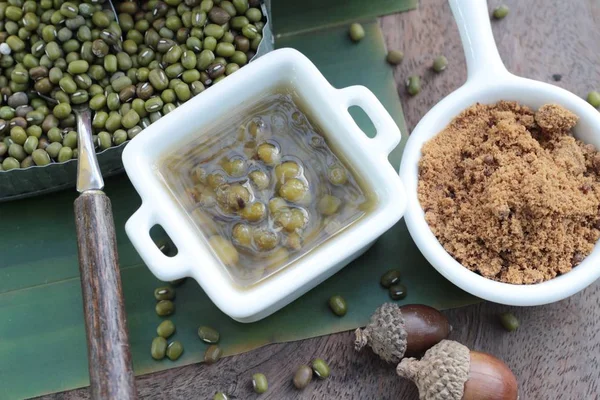 Frijol verde hervido en almíbar es delicioso —  Fotos de Stock