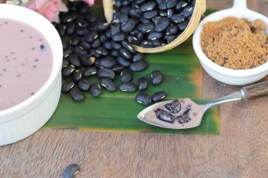 Black Eyed peas Hindistan cevizi sütü ile lezzetli