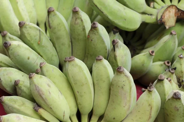 La banana coltivata è deliziosa nel mercato . — Foto Stock