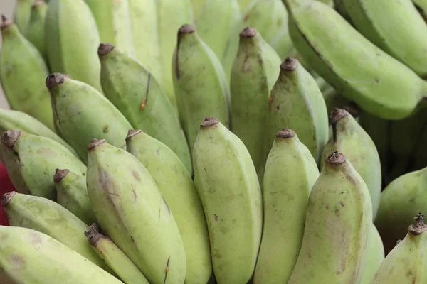 La banana coltivata è deliziosa nel mercato . — Foto Stock