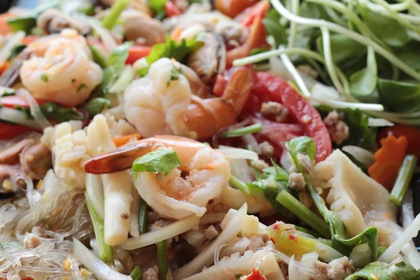 Noodles at shrimp salad spicy is delicious — Stock Photo, Image