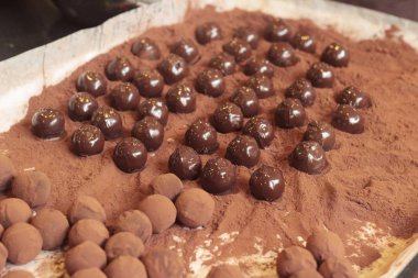 Pasta çikolatalı tatlı yapma lezzetlidir.