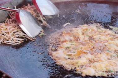 Yapma gevrek kabuklu deniz ürünleri üzerinde tava lezzetli kızarmış.