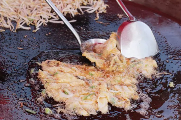 Rendere croccanti crostacei fritti sulla padella deliziosa . — Foto Stock