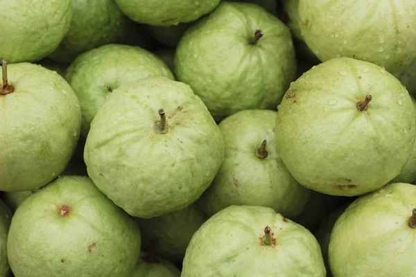 Guava fruit in the market. — Stock Photo, Image