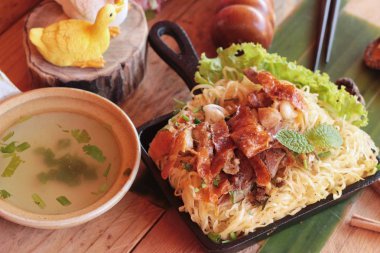 Ördek rostosu çok lezzetli.