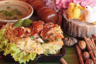 Ördek rostosu çok lezzetli.