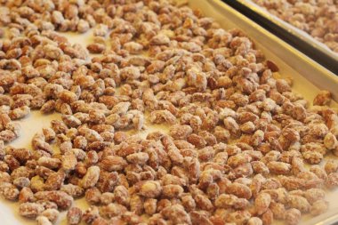 Tohum badem şeker kaplama lezzetlidir