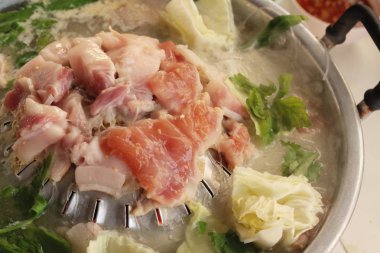 Sıcak kömürleri, Korece Barbekü stili domuz eti ızgara.