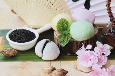 Siyah susam ile Daifuku Mochi Japon tatlı