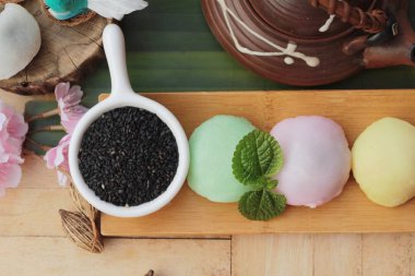 Siyah susam ile Daifuku Mochi Japon tatlı