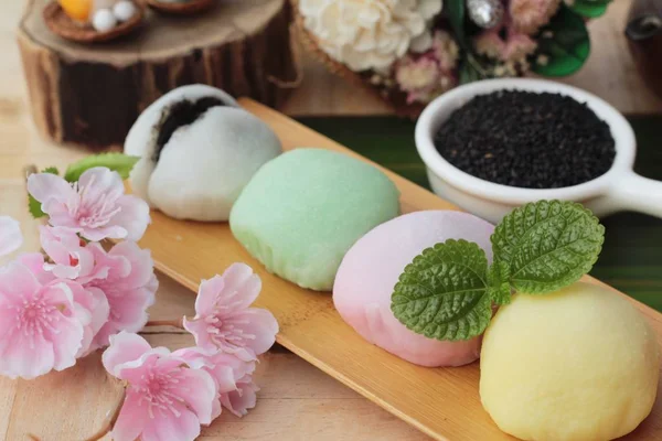 Daifuku Mochi japonské dezert s černým sezamem — Stock fotografie