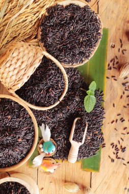 Siyah pirinç yasemin veya organik riceberry pirinç