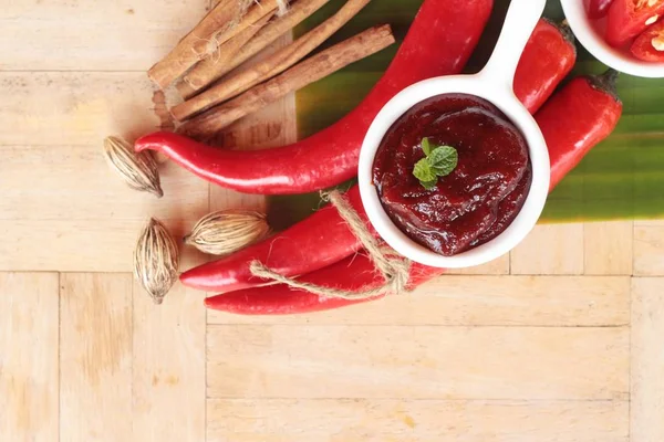 Koreanska röd paprika pasta gochujang för matlagning — Stockfoto