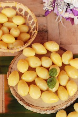 haşlanmış ginkgo fındık veya sarı tohum 