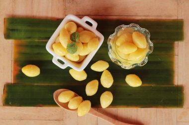 haşlanmış ginkgo fındık veya sarı tohum 