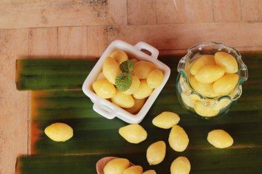 haşlanmış ginkgo fındık veya sarı tohum 