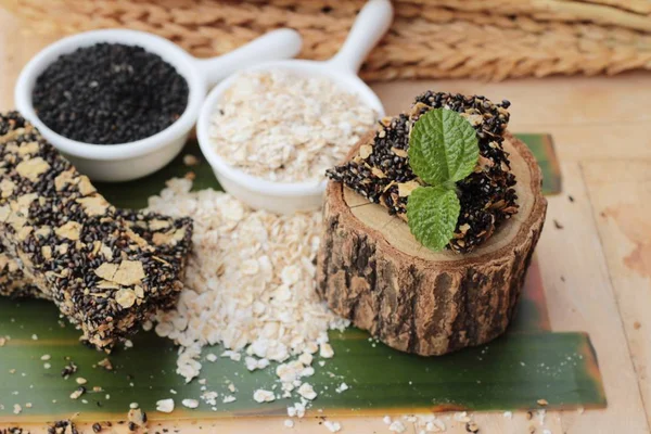 Farina d'avena mix di sesamo nero snack per la salute — Foto Stock