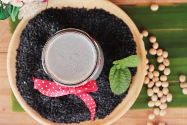 Soya Fasulye sütü karıştırın siyah susam lezzetli