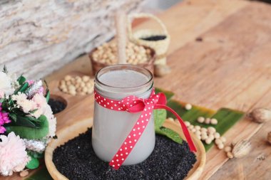 Soya Fasulye sütü karıştırın siyah susam lezzetli