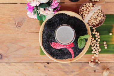 Soya Fasulye sütü karıştırın siyah susam lezzetli