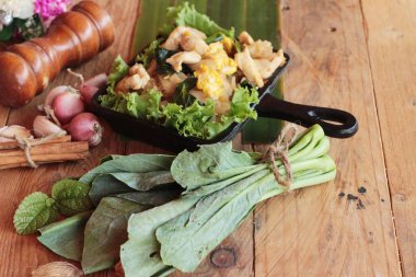 Heyecan pirinç şehriye kavrulmuş tavuk bir harika