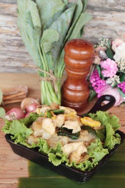 Heyecan pirinç şehriye kavrulmuş tavuk bir harika