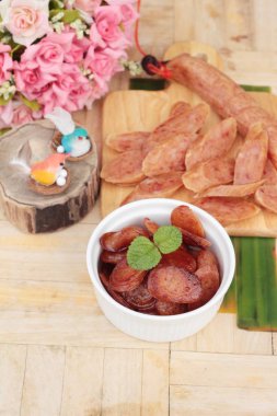 Çin sosis (silah-chiang) ve kızarmış sosis lezzetli