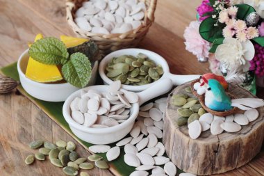 Kabak Çekirdeği Kavrulmuş ve kabak çekirdeği soyulmuş