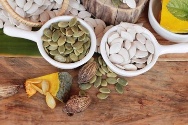 Kabak Çekirdeği Kavrulmuş ve kabak çekirdeği soyulmuş