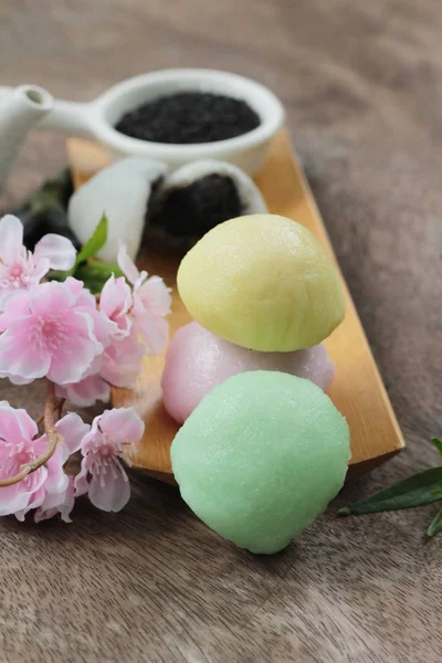 Siyah susam ile Daifuku Mochi Japon tatlı