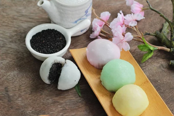 Daifuku Mochi japonské dezert s černým sezamem — Stock fotografie