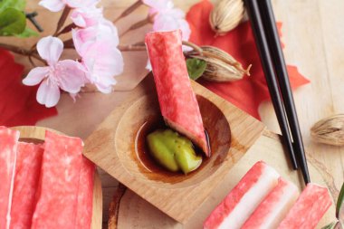 Wasabi soslu Yengeç sopa lezzetlidir