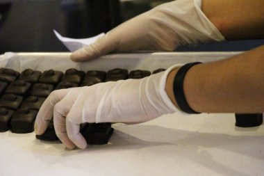 Çikolata tatlı, lezzetli