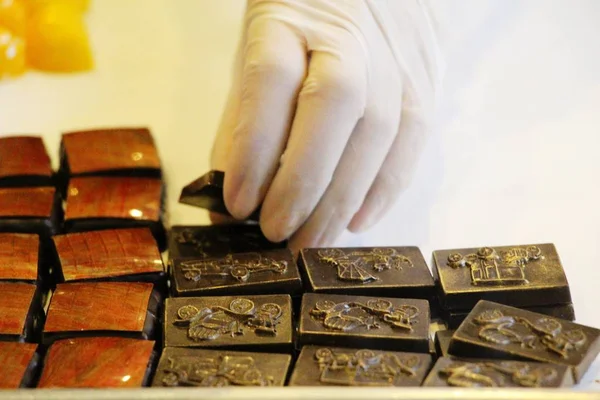 Çikolata tatlı, lezzetli